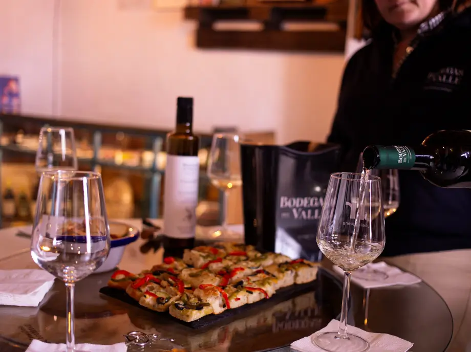 Degustacja wina podczas degustacji serów w Utiel