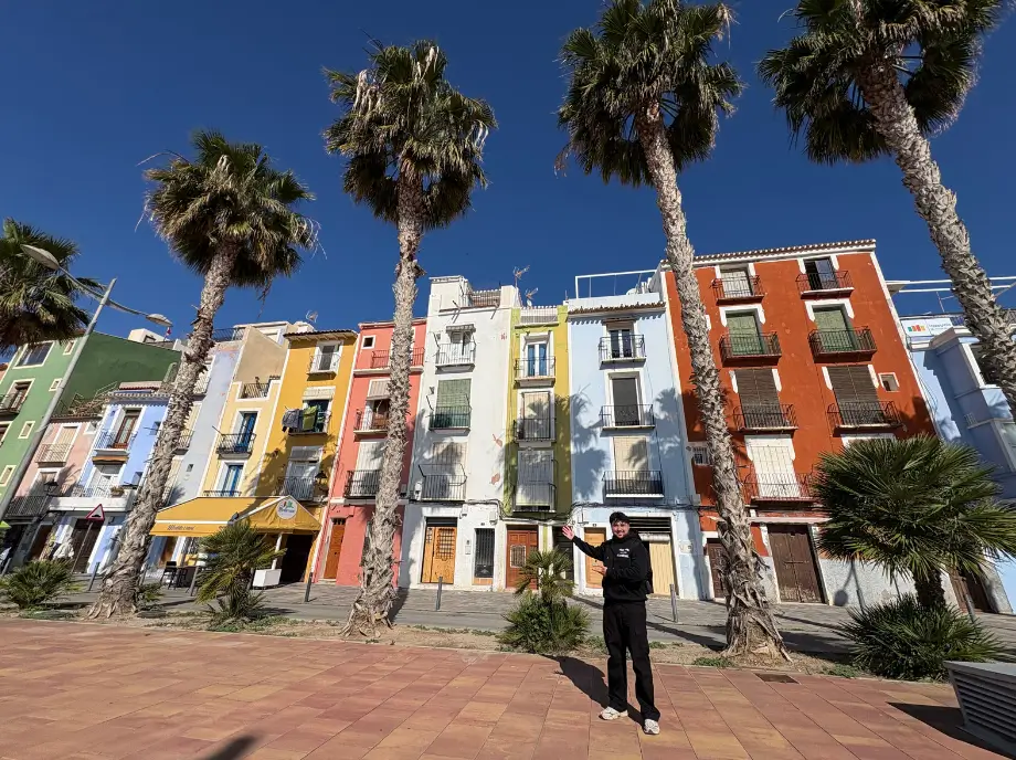 Villajoyosa Alicante: wioska kolorowych domów nad morzem