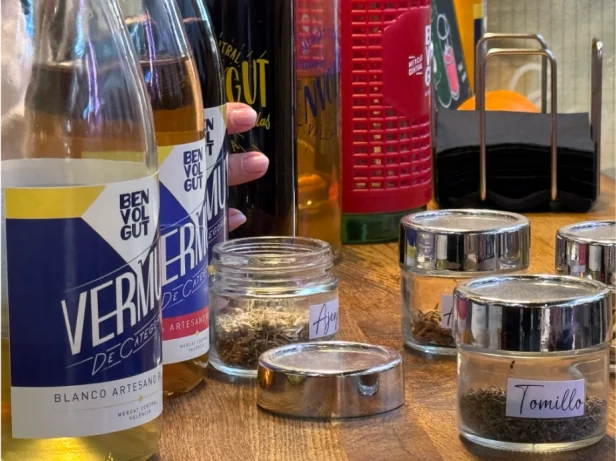Cata de Vermuts artesanales durante el tour