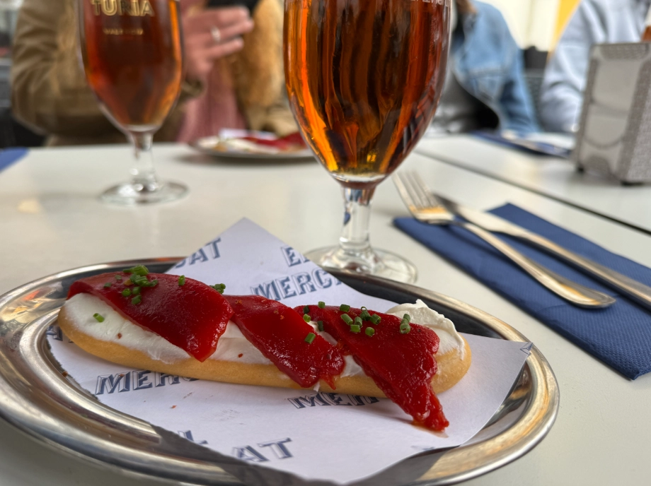 Tapas y vermut durante el tour